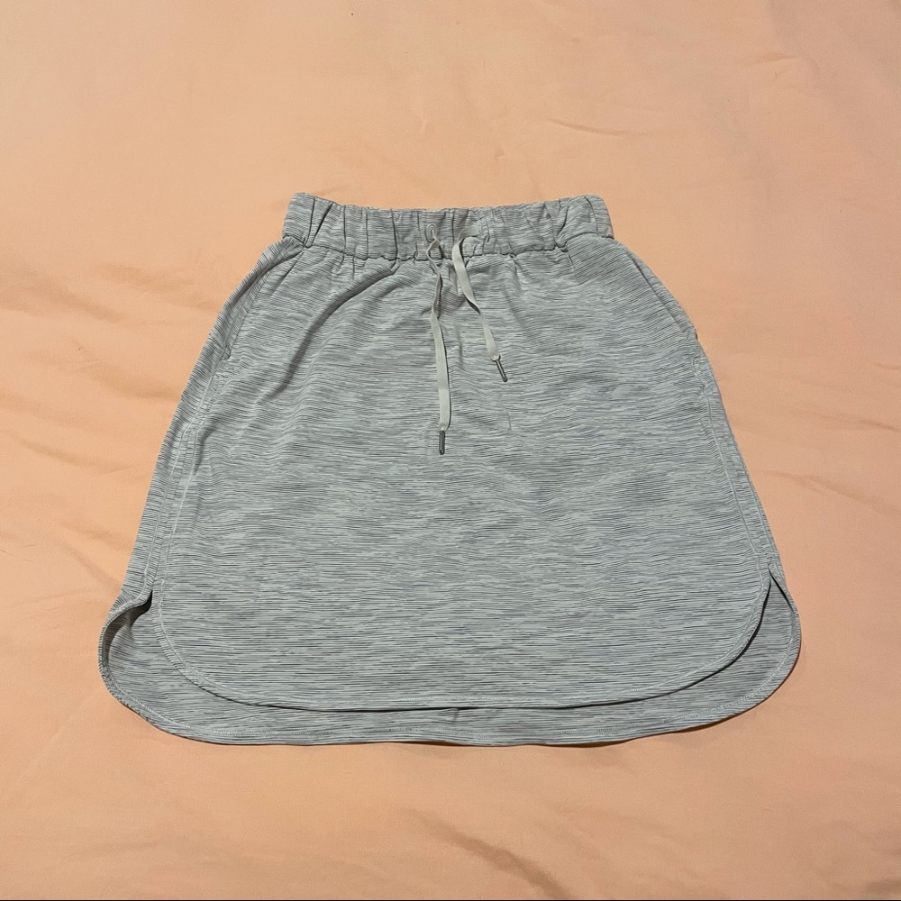 Lululemon On The Fly Skirt Size 6